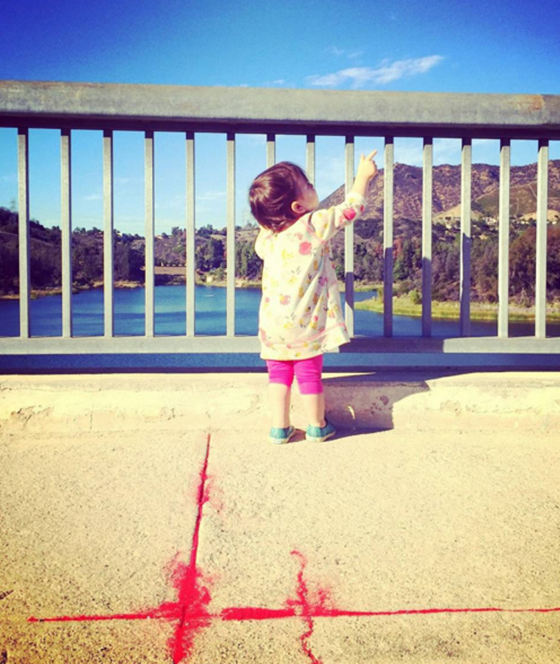 Did Ashton Kutcher Finally Post the First Photo of His Daughter Wyatt?!